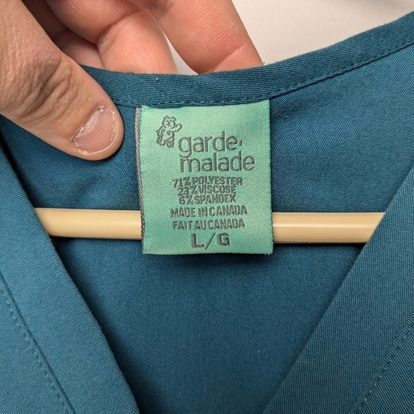 GARDE MALADE Gabrielle Top Scrub Size Large Nice Blue Color Front Pocket - Picture 6 of 10